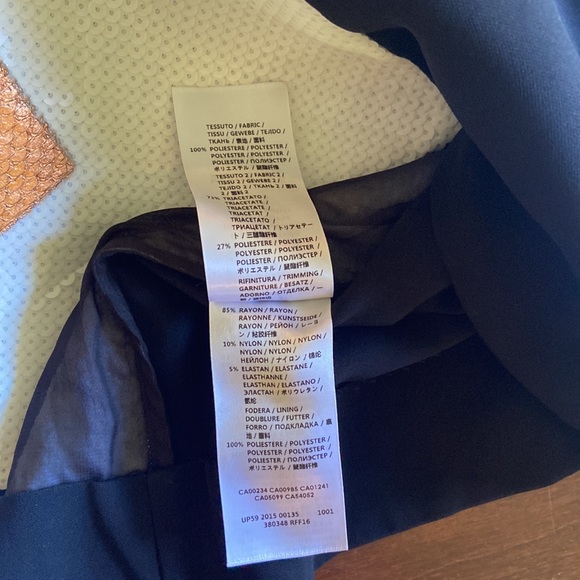 Alexander McQueen top I would say size xs - Picture 8 of 9